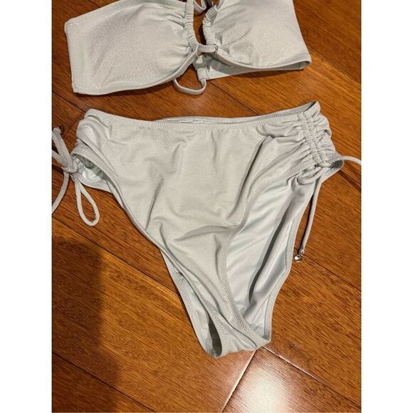 Victoria’s Secret Metallic Winter Ice Blue Bikini Set Top S, Bottom Sz M - Picture 5 of 10